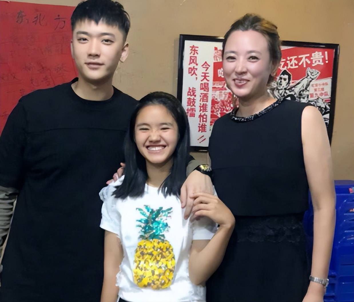 原创网传变形记李勒优高考成绩365分妈妈很满意60w补课费值了