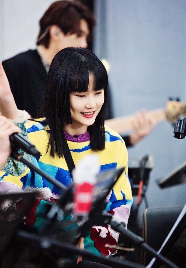 歌手黄龄自曝恋情,昔日与许嵩绯闻再被质疑,网友祝福声一片_嘉宾_单身