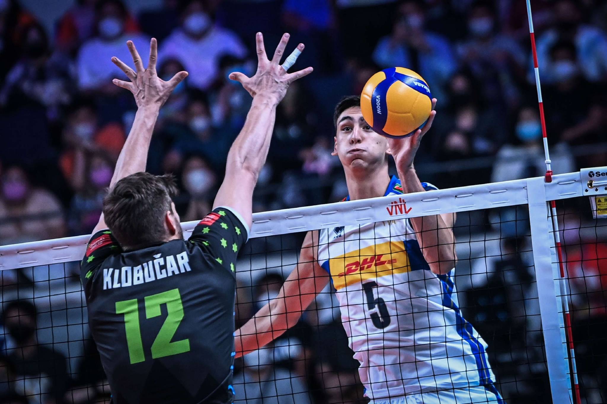 世界男排联赛意大利3:0斯洛文尼亚,米切莱托找回手感荣膺得分王_奎松