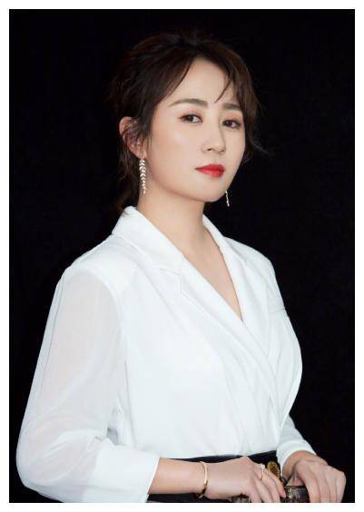 原創37歲馬麗果真不一樣了時尚衣品美翻天了難怪能嫁給年輕老公