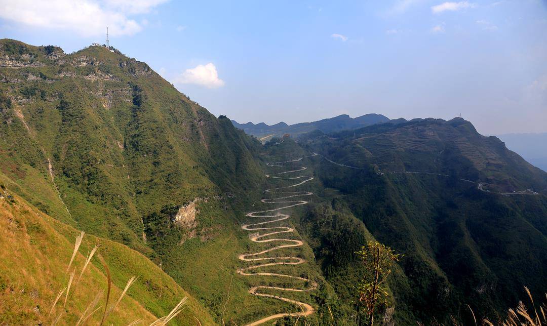 贵州有一条公路，被美国总统罗斯福称为人间奇迹，它有何不同之处