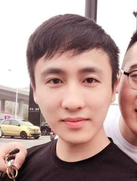 丁老五曝光快手网红真实收入排名:辛有志不敌散打哥,第一被封杀一年
