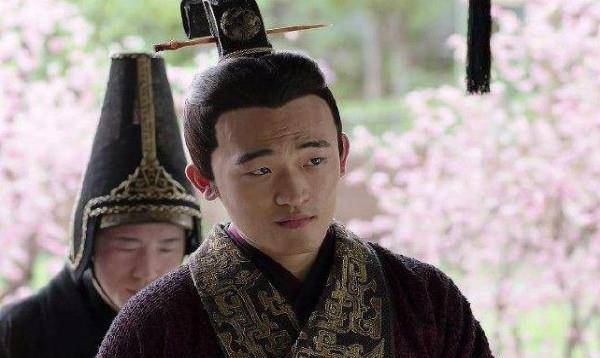 们说起,晋武帝虽然有二十多个儿子,但由皇后杨艳嫡出的,只有司马轨