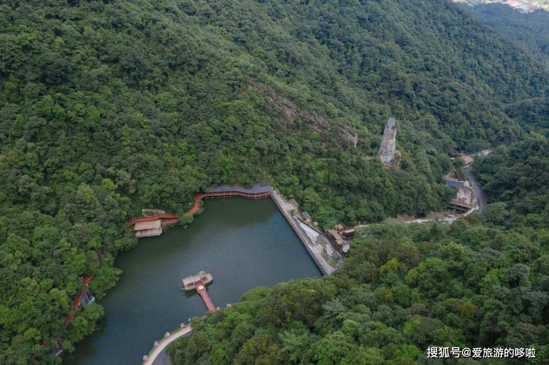 在雲門山有許多值得一逛的景色,雲門寺,桂花潭,雲梯瀑布等等.