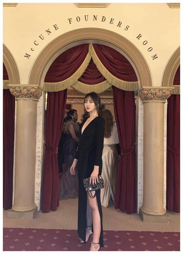 仅21岁就才貌双全,不出道太可惜了_安娜_魅力_名媛