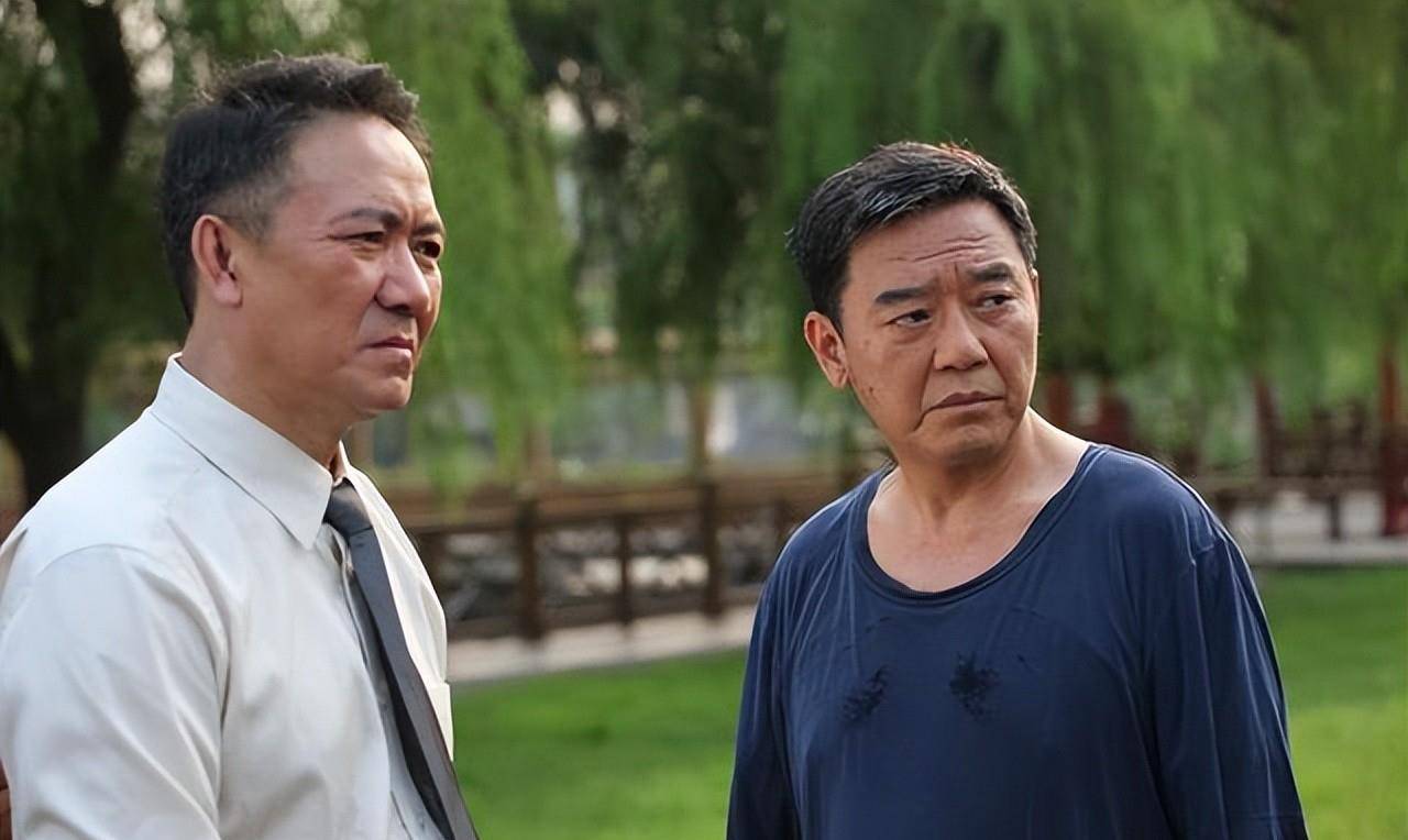 原创70岁的李立群即将离开上海回到家乡退休离开之前他有三顿饭要吃