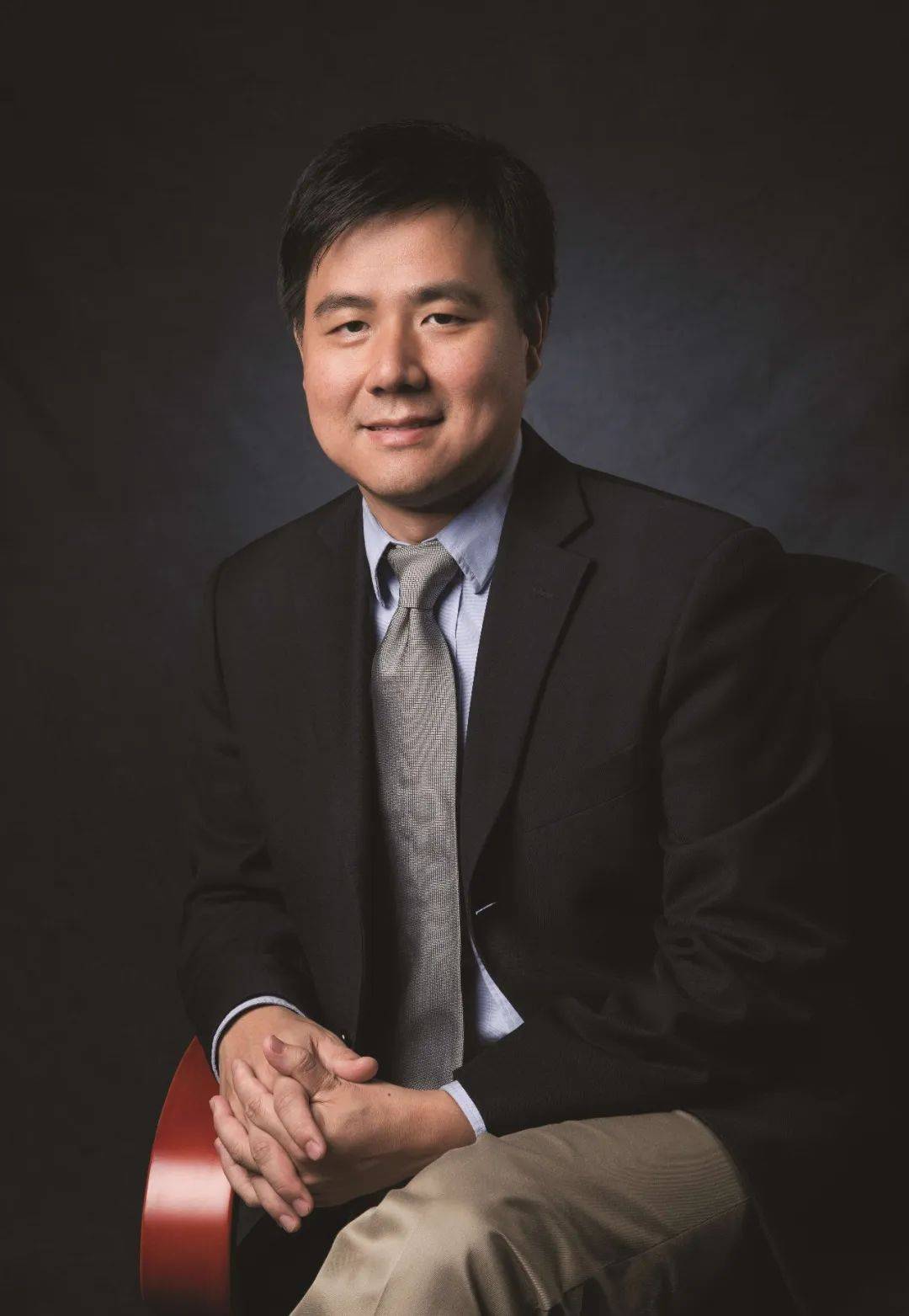 乘风破浪的宝藏教授团熊伟搭建金融领域中外学术交流的桥梁