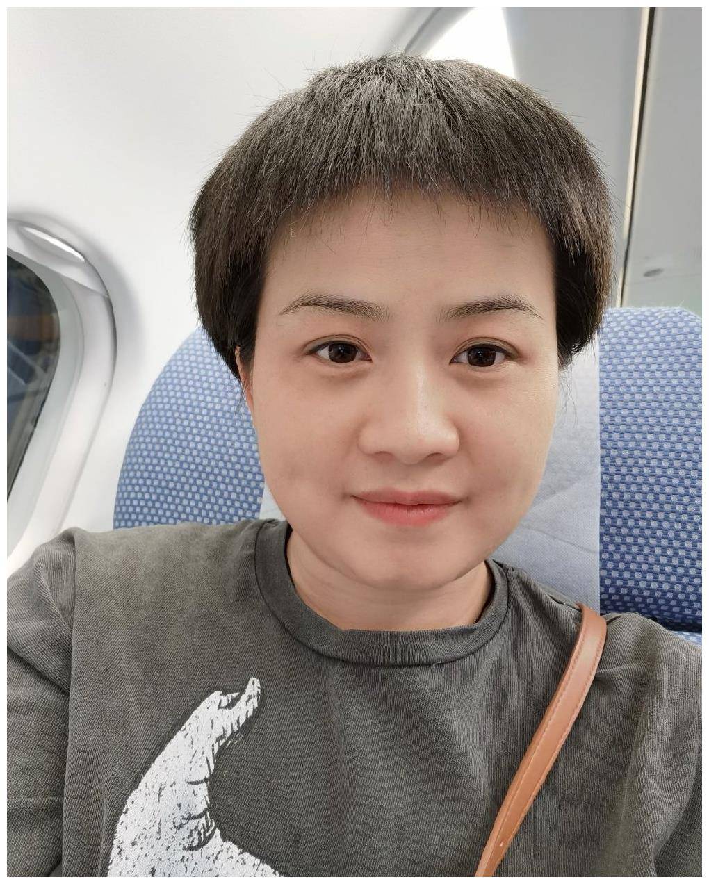 岳云鹏亲生女儿亮相,拜师国家大剧院首席,不进娱乐圈炒作赚钱_孩子