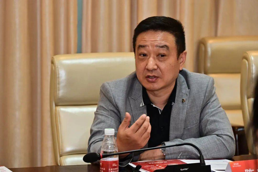 学者组成的专家组与广州联合丽拓生物科技有限公司方代表黄淋斌先生