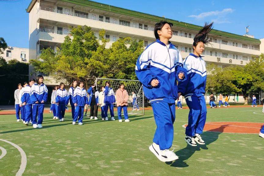 绵阳二中西山校区图片