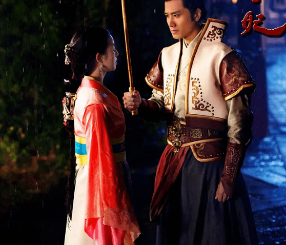 于正剧多次中招_韩风_服装_赤古里