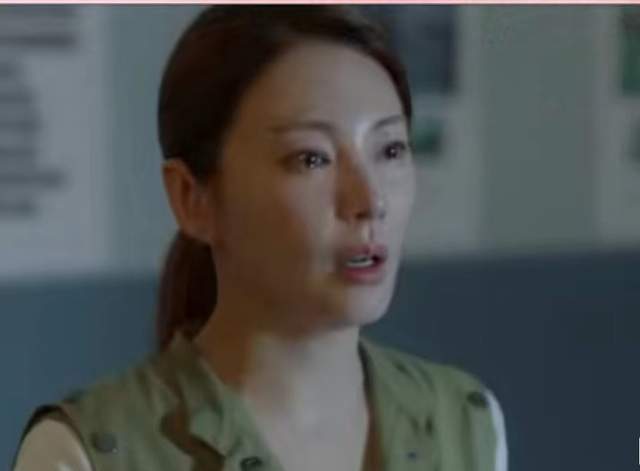 又一位因整容变脸的老戏骨,太僵硬被吓到