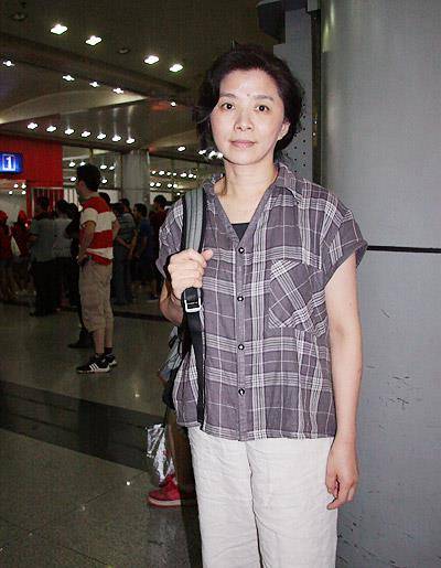 原创妈妈专业户迟蓬和导演丈夫智磊育有一女从影40年不接广告
