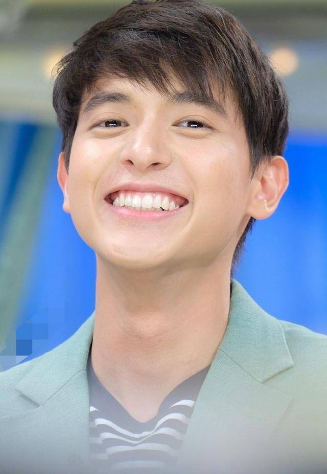 当偶像男神们画风突变,weir,jamesji变身"可爱逗逼"_mark_kim_清醒