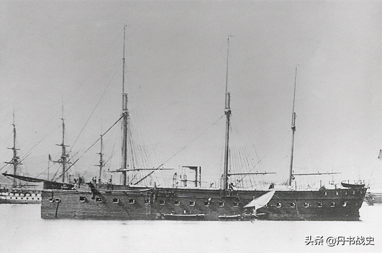 世界上第一艘专业的铁甲战舰，160多年前的法国“荣耀”号_手机搜狐网
