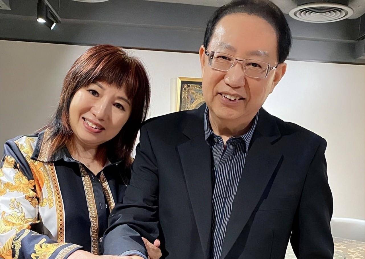 Tvb金牌监制夫妇三代同堂重游儿子结婚地点感恩现在成幸福大家庭 孙子 回巢 地方