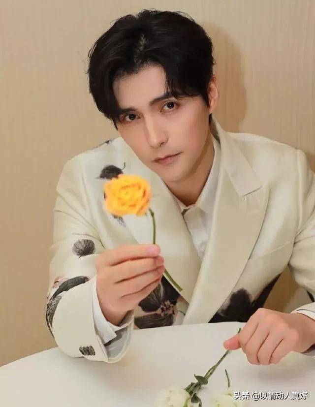 草原王子阿云嗄,3岁丧父7岁丧母,他一生难忘这个不一样的贵人_阿云嘎