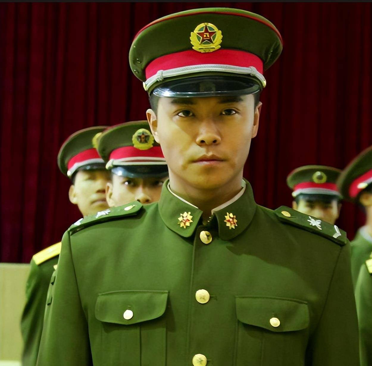 原创一部三无军旅片士兵突击为何能感动国人并且经久不衰