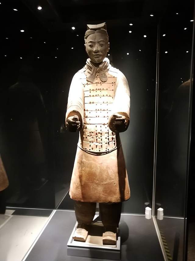 原创秦始皇的御手俑需要四年才能驾车一旦学艺不精还有很重的处罚