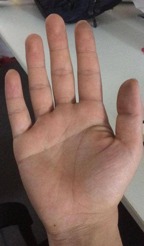 有断掌纹的人,命运怎么样_性格_智慧_手相