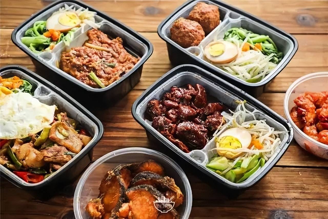 原创一份外卖等于上千亿颗微塑料下肚每人每周摄入5g外卖还能吃吗