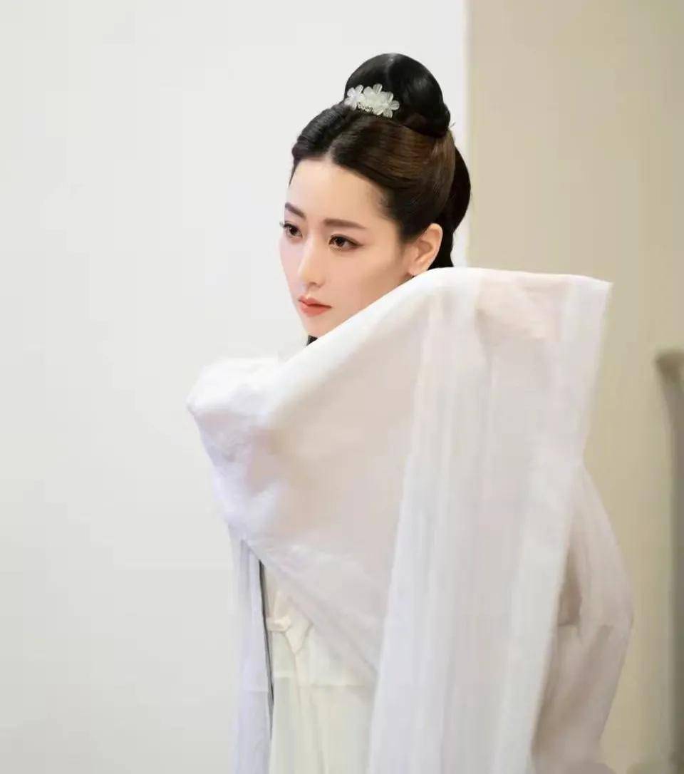 非常有女人味的陕西美女演员白冰_电视剧_胡歌_时候