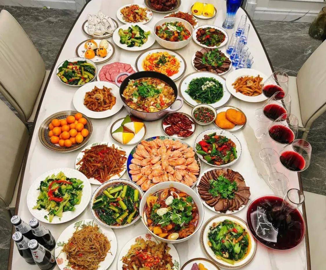 原创南北网友年夜饭大比拼佳肴满桌太馋人最后一桌实属天花板