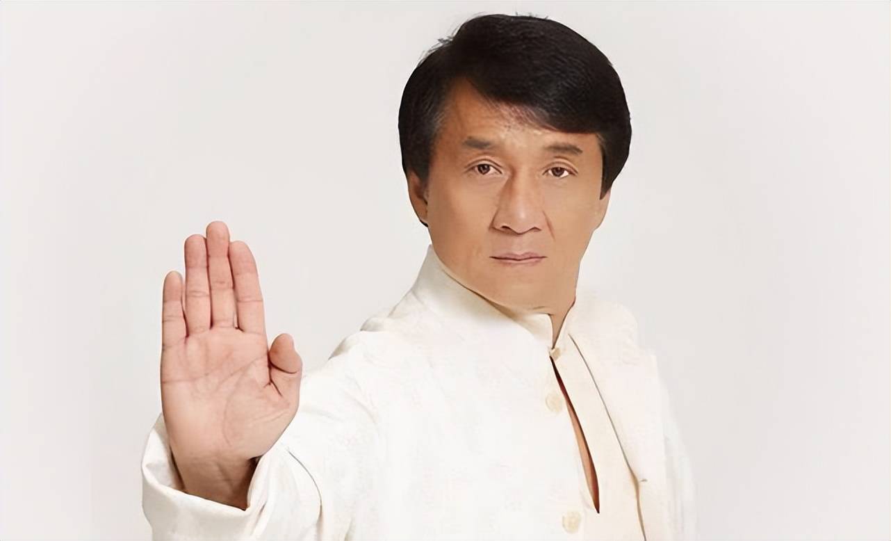 原创成龙都喊他一声师父中国第一武指袁和平他是如何惊艳好莱坞的