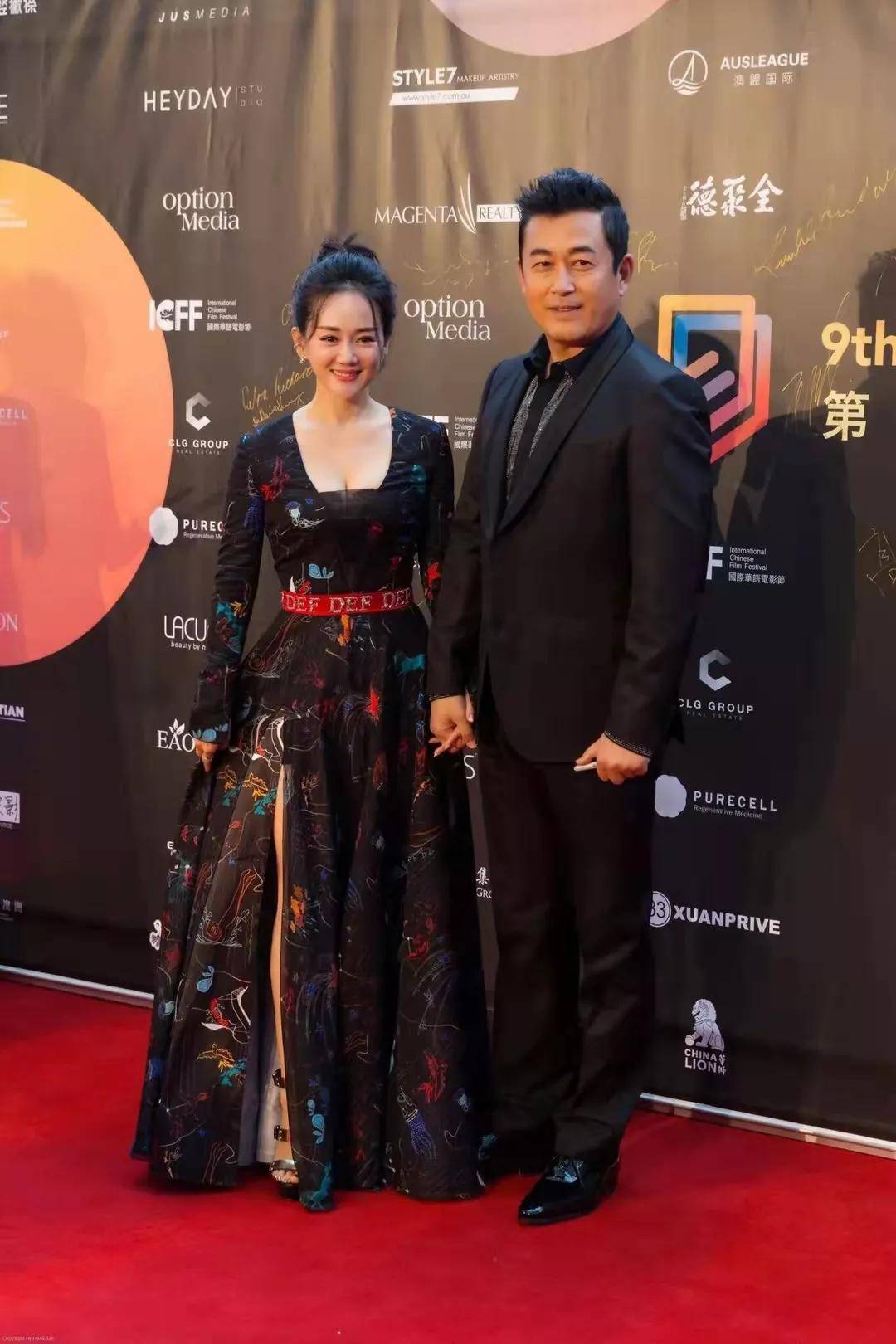 张定涵,北京舞蹈学院毕业,曾经出演过《刀锋1937》,《天涯明月刀》