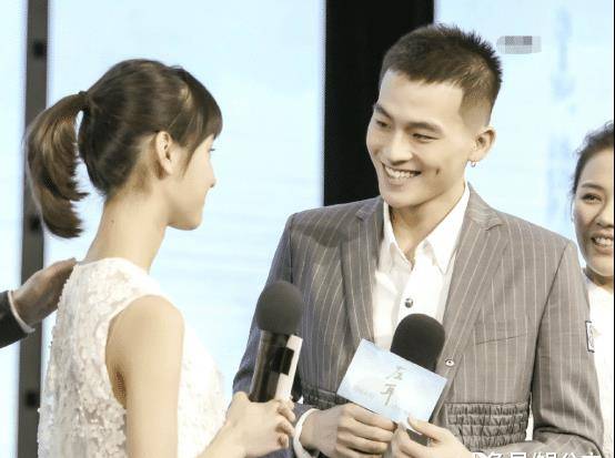 不像父子像兄弟!儿子简直是欧豪嘎子结合体_陈尊佑_孩子_生母