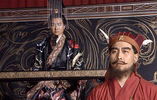 他替司马昭弑君,却惨遭夷灭三族,完美诠释了被人当枪使的下场_曹髦