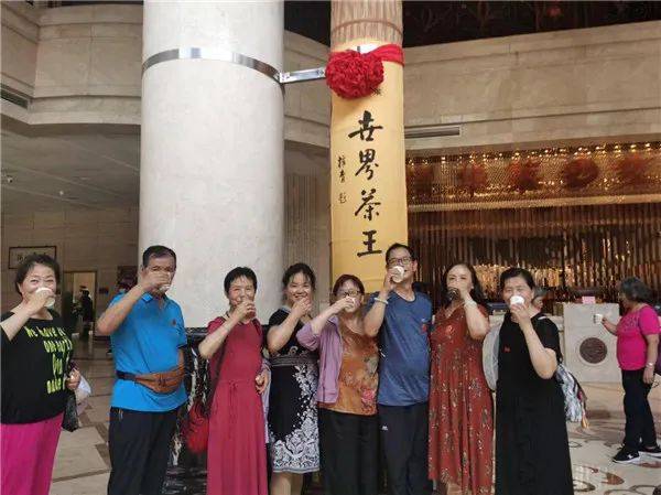 理想华莱中国网专题报道科技是根基创新是翅膀