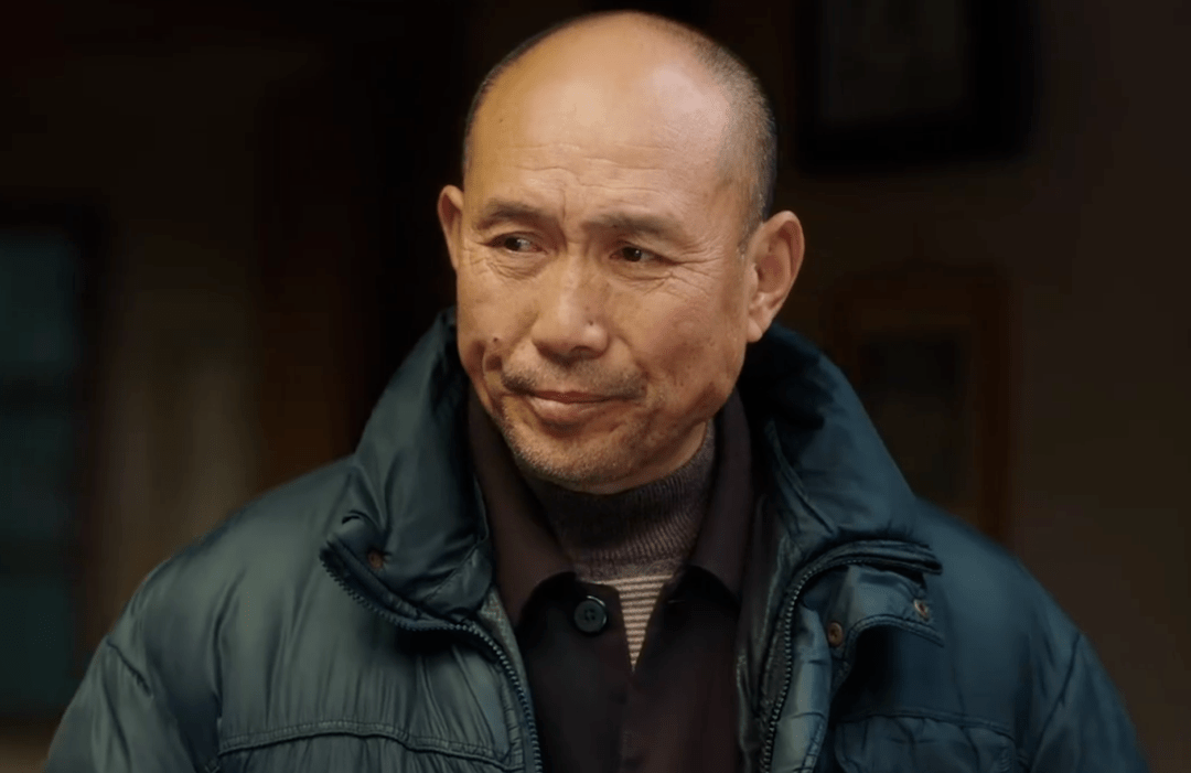 由于张喜前入行后演的都是小角色,所以网上很少他年轻时的照片,即使有