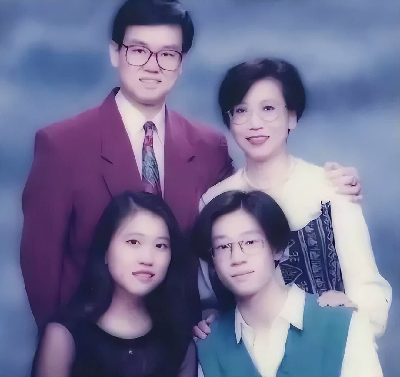 宠妻狂魔黄百鸣:曾承认出轨,却陪妻子抗癌多年,始终不离不弃_徐文娟