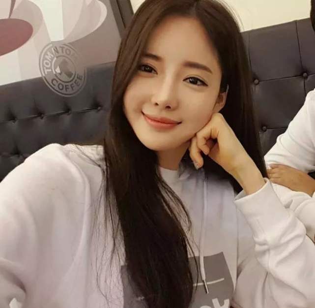 为何潘南奎自拍总照正脸?