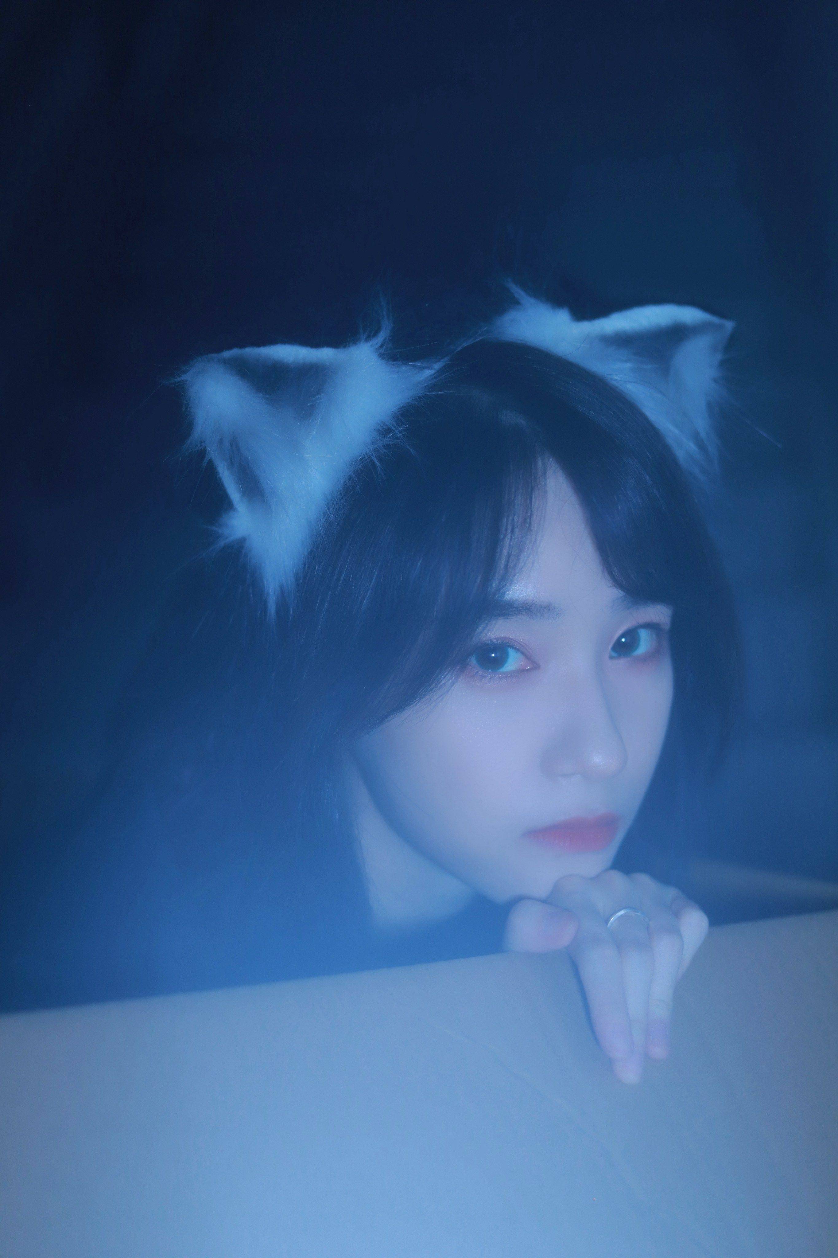 猫耳美女性感妩媚写真