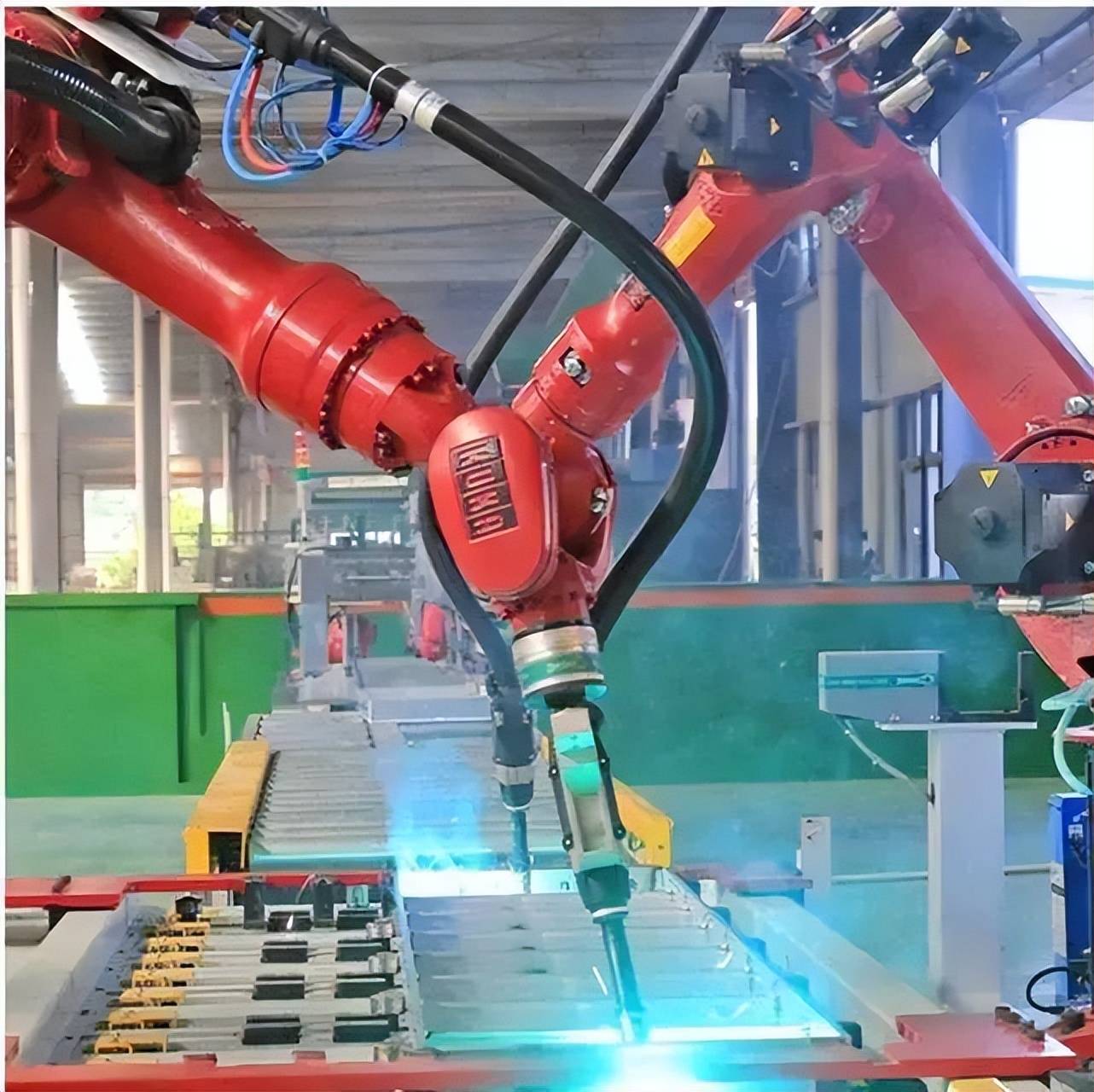 中建研发的钢筋绑扎机器人进场施工未来工人将无砖可搬