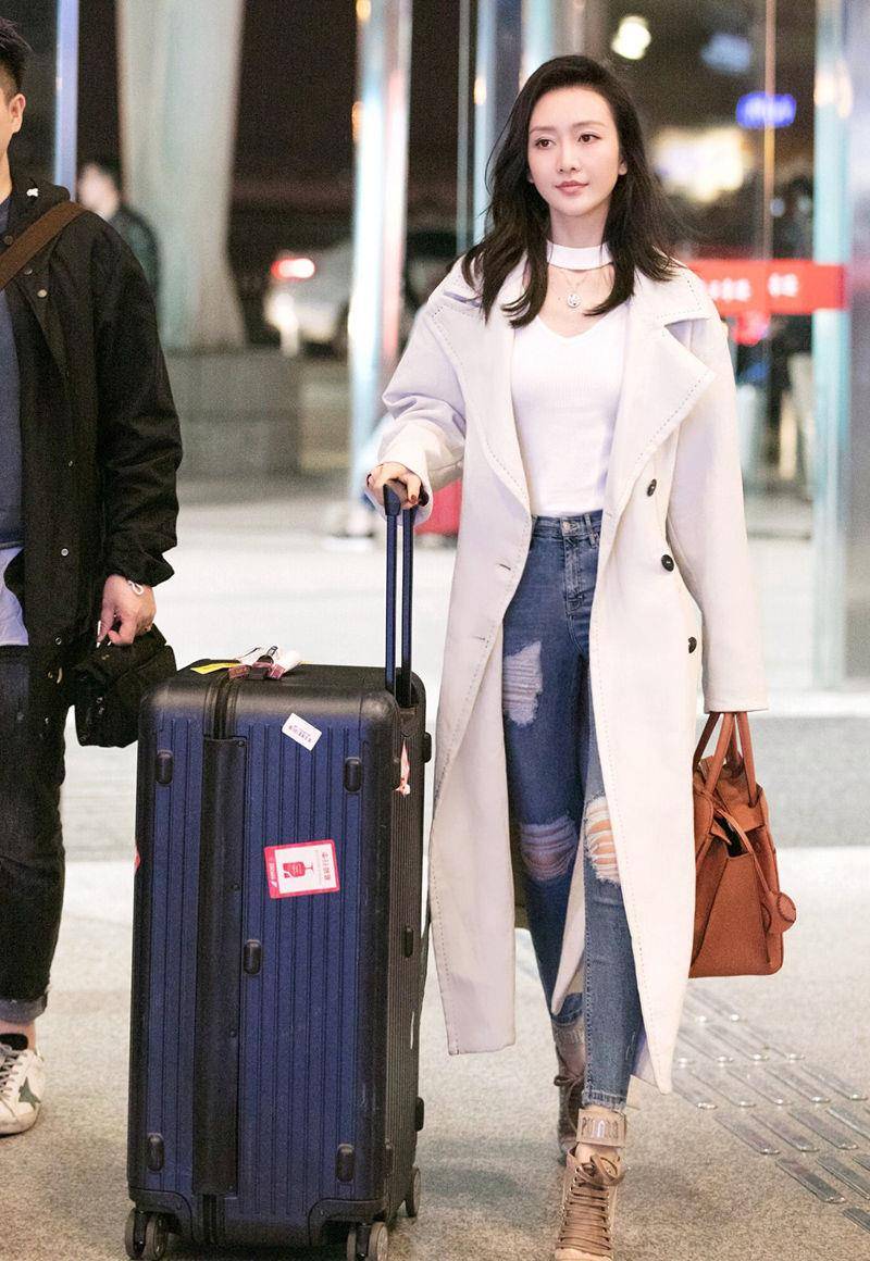 原创剪对发型好关键王鸥的齐耳短发超减龄成时尚女性秒变邻家女孩