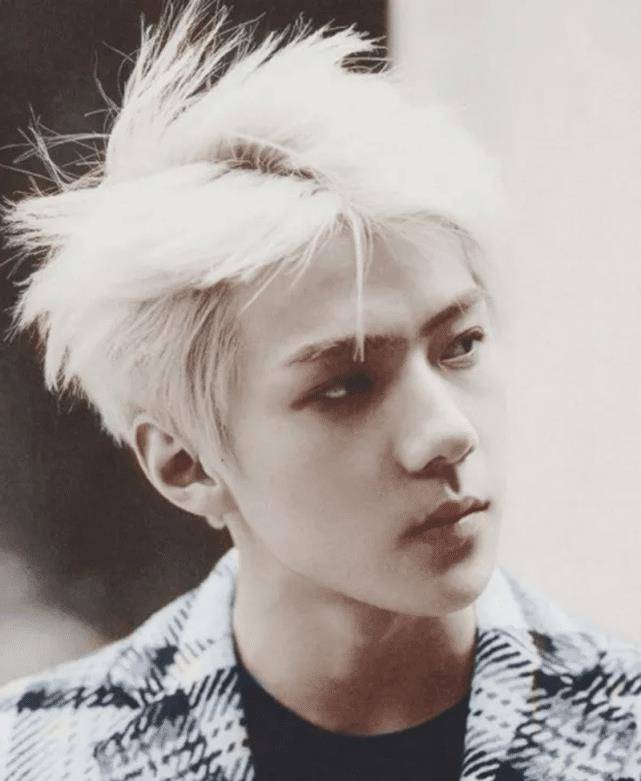 坤坤_头发_白色