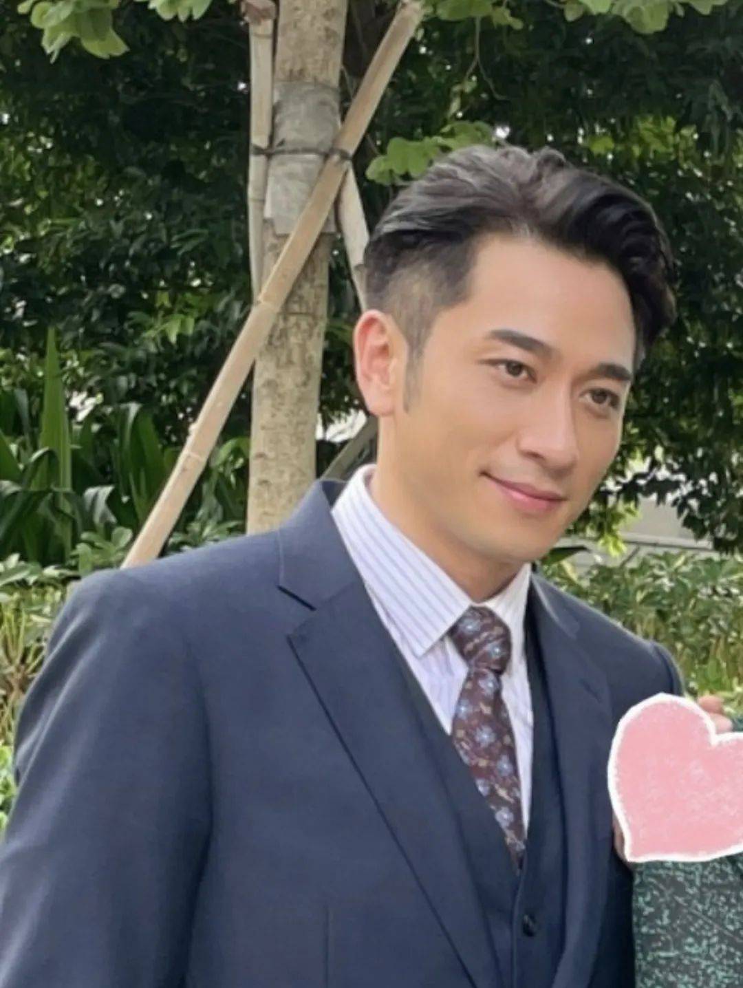 43岁吴卓羲状态依旧参加披荆斩棘的哥哥路透状态好