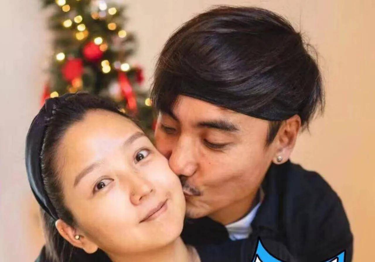 何洁三段婚姻经历_郝子铭何洁怎么认识的_何洁情路坎坷