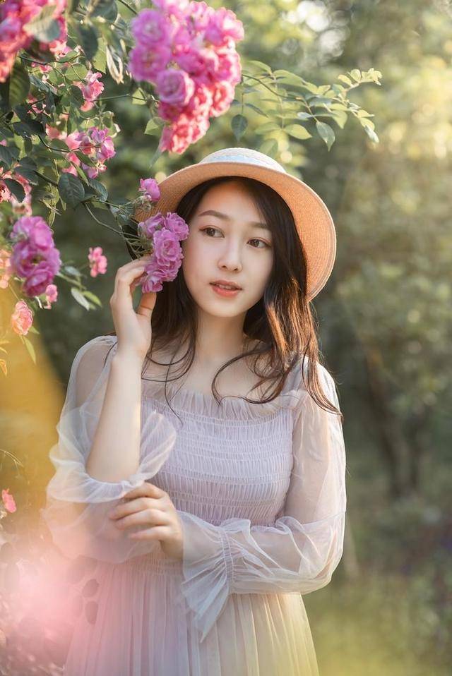 优雅女人如何拍照,9款拍照动作,拍照不紧张,优雅气质又漂亮