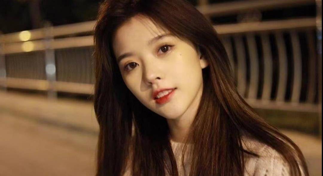 网红彭十六去做演员了!剧组路透曝光,关掉美颜滤镜后颜值如何?