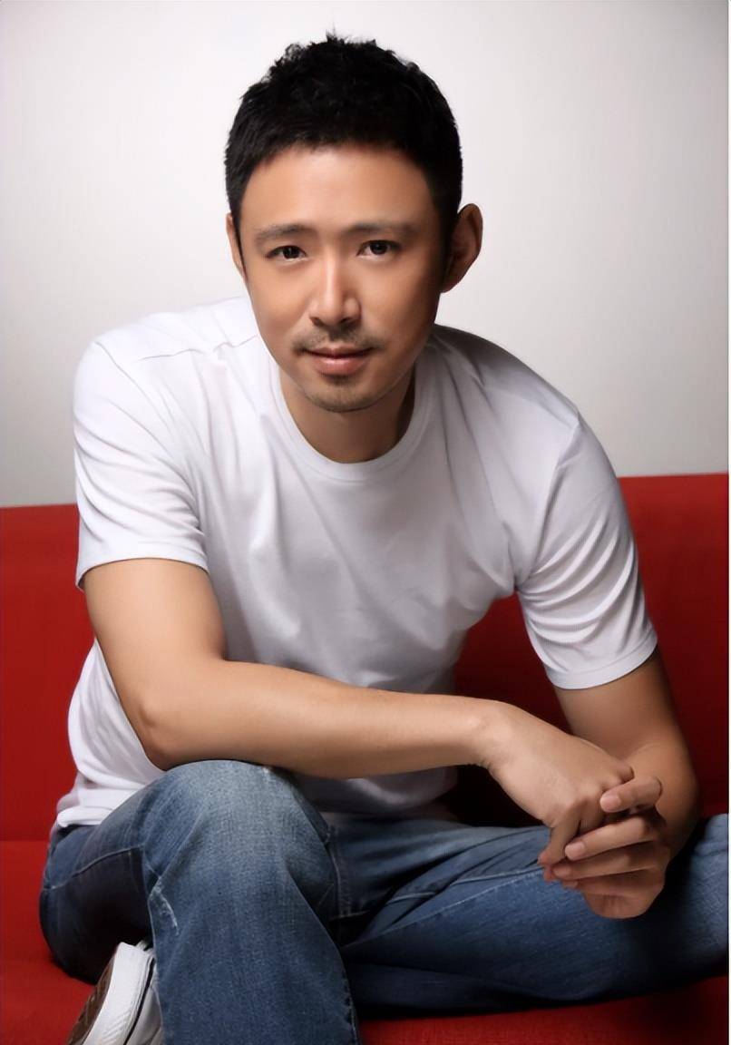 尔豪高鑫:事业巅峰时息影,只为照顾毁容妻子,用柔情换来爱情_角色