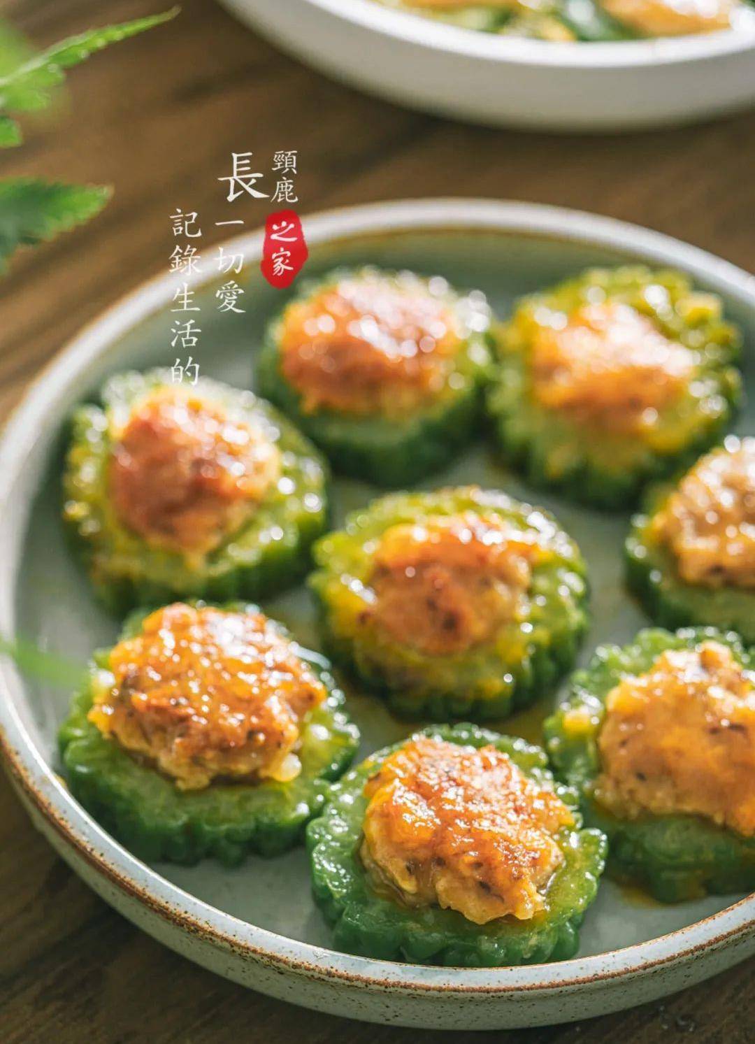 加了黑胡椒很香,酱汁用了蚝油,收汁加了糖,这道菜可谓"忆苦思甜"啊!