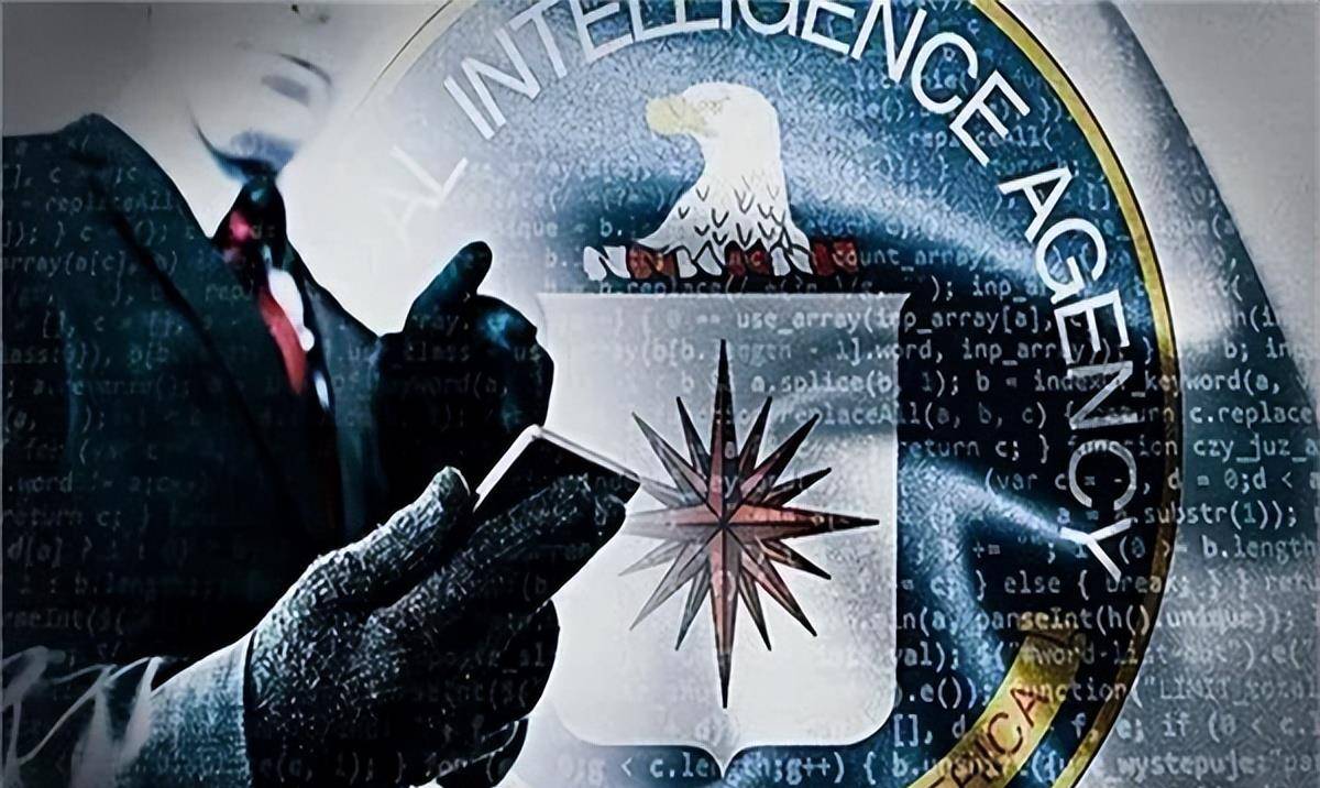 克格勃少校叛逃后,把西方情报界搅得天翻地覆,让苏联恨不起来_戈利岑