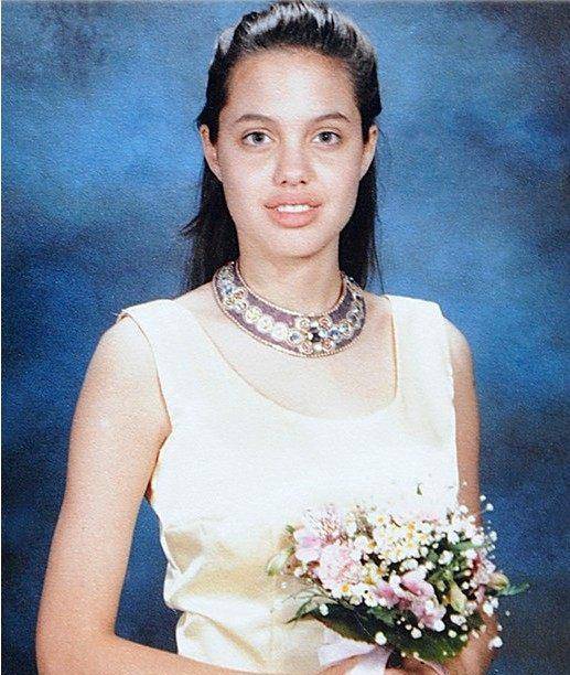 第一位:安吉丽娜.朱莉 (angelinajolie)