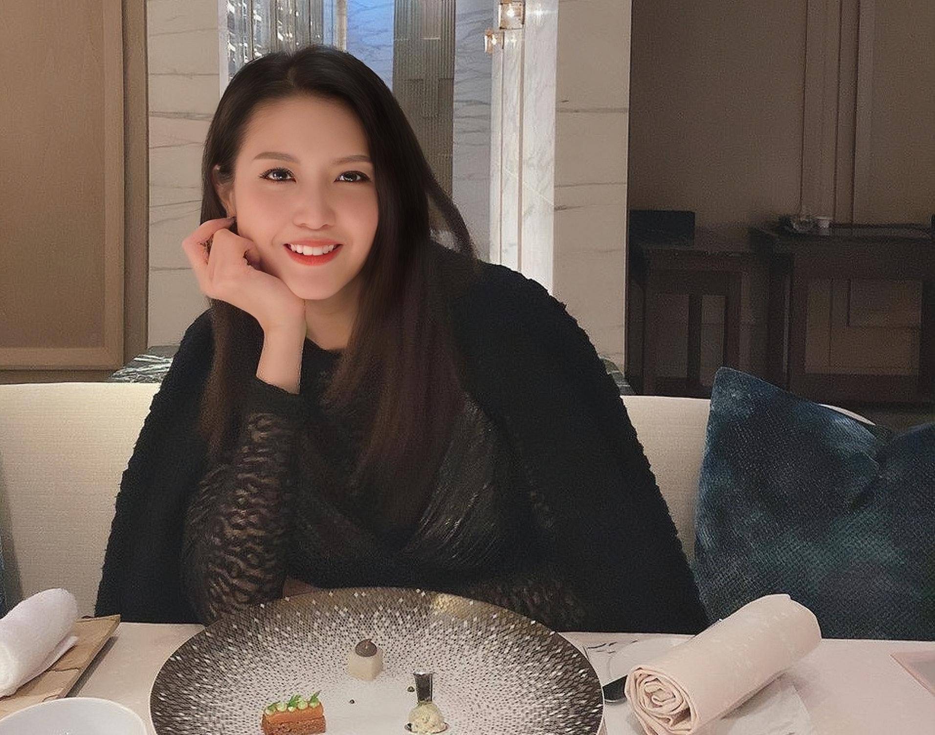 身材丰满凹凸有致,两度原谅富商男友出轨_陈庭欣_朋友_剧中