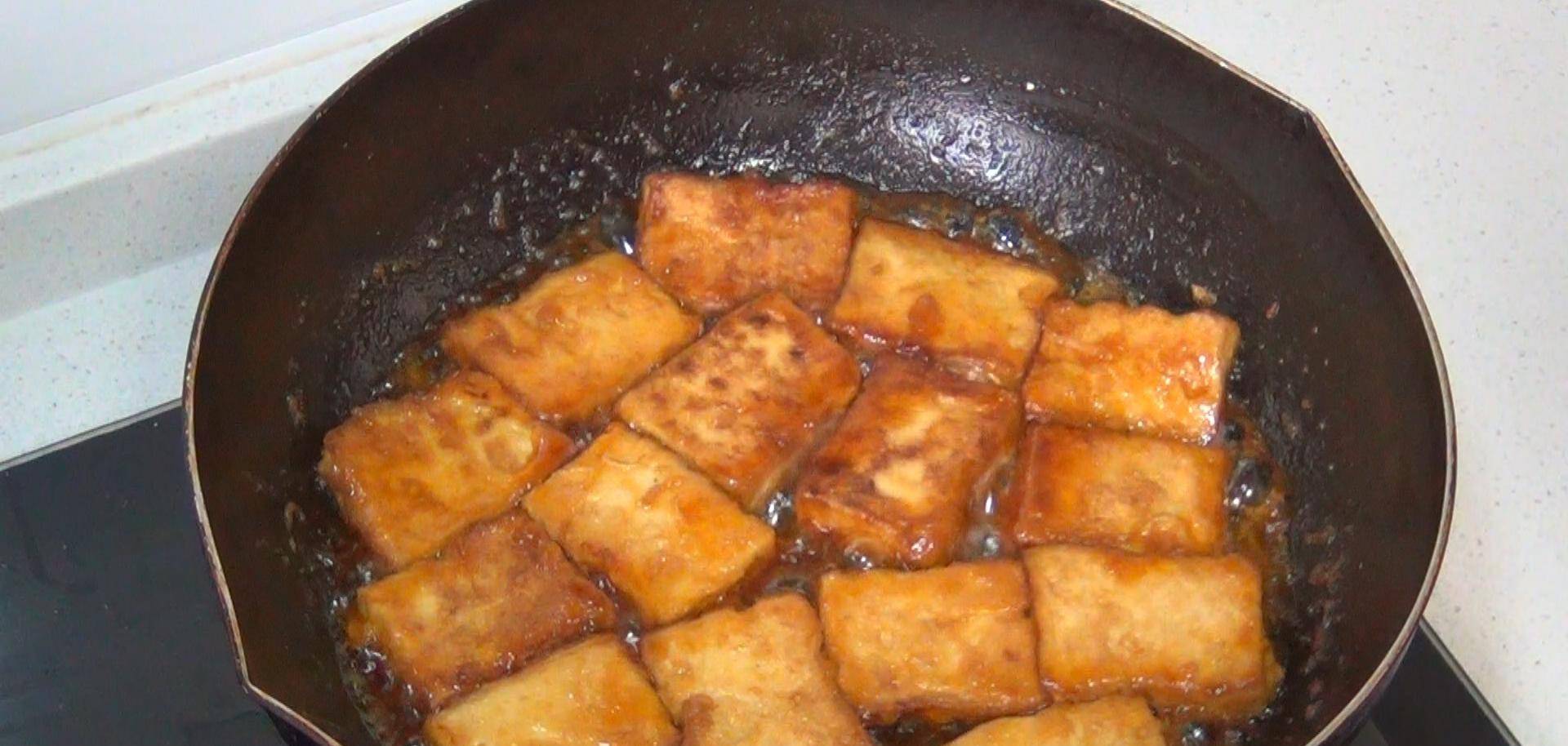 一块豆腐 两个鸡蛋 轻松搞定营养美食 刚做好小孩一会就吃光 茄汁 口味 酱汁 一块豆腐 两个鸡蛋 轻松搞定营养美食 刚做好小孩一会就吃光 茄汁 口味 酱汁