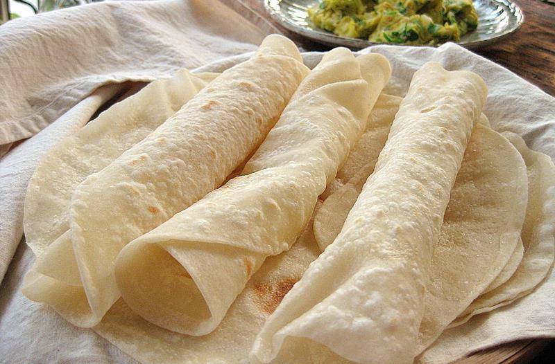 淳朴的山东面食-单饼卷大葱炒鸡蛋_蒸锅_剂子_韧性